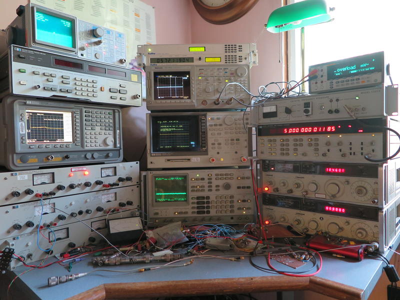 Doug Ronald's W6DSR home electronics laboratory bench with RF test equipment